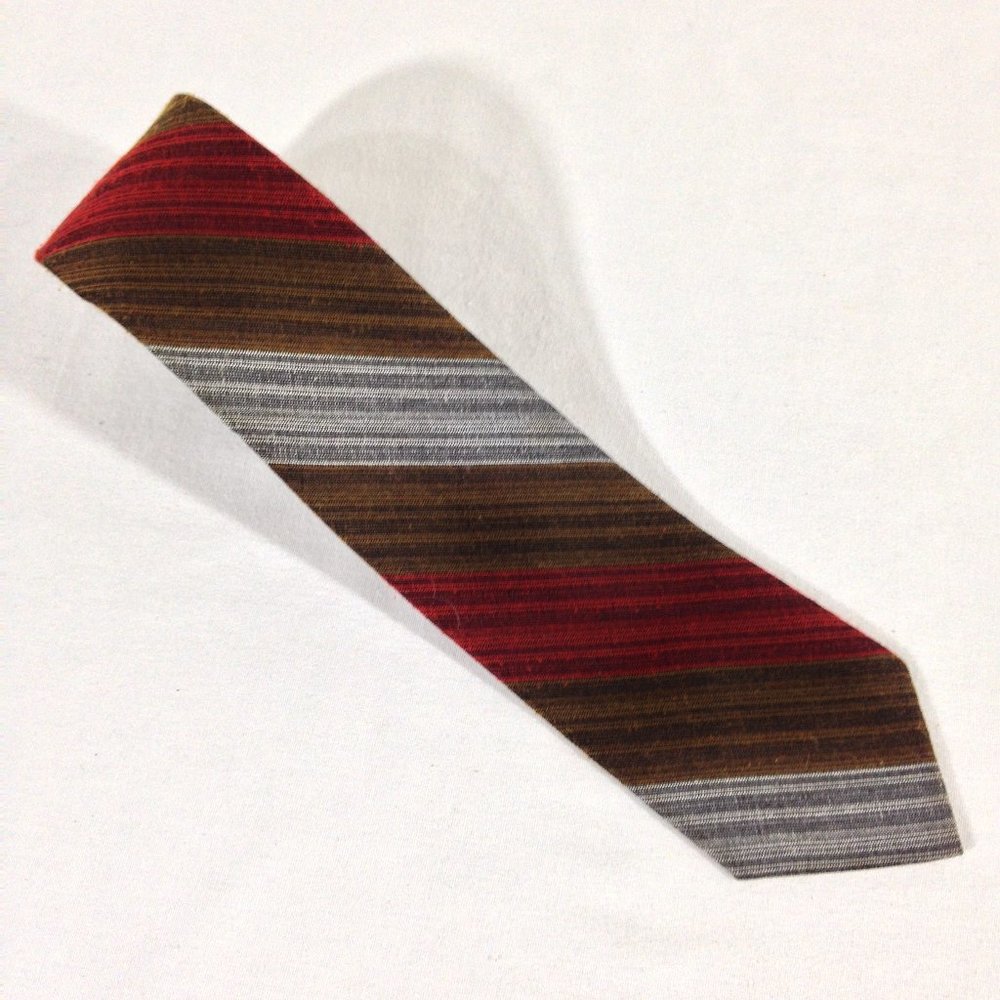 Focus Polyester Tie Red/Silver/Brown 54" NEW